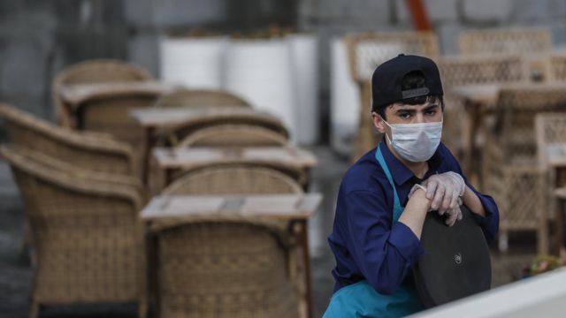 В Украине анонсировали продление карантина: ситуация с COVID-19 ухудшается