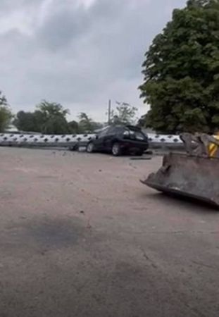 В ОДА розкажуть, чому впав флагшток та хто за це відповість