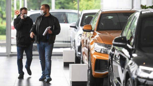 Названы способы обмана в автосалонах