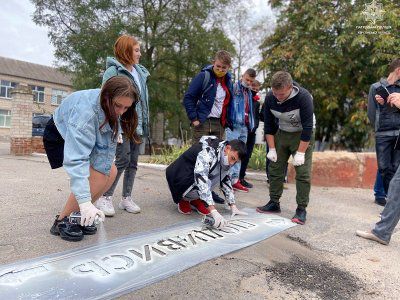 Шкільні офіцери продовжують профілактичні заняття зі школярами Херсонщини