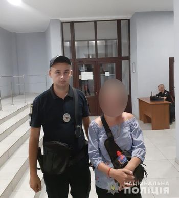 В Херсоні поліцейські розшукали 16-річну киянку, яка після сварки з батьком у потязі зійшла на станції в Херсоні