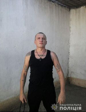 Каховська поліція розшукує особливо небезпечного зловмисника – Ільїна Дениса Григоровича