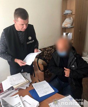 Поліція оголосила підозру держслужбовцю, котрий завідомо завищив витрати на будматеріали