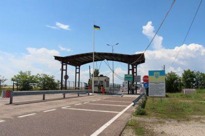 КПВВ «Чаплинка» тимчасово припинено