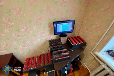 СБУ в Херсонській області знешкодила потужну ботоферму спецслужб РФ