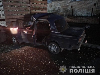 Поліцейські Херсонщини встановлюють обставини ДТП, в якій загинула 20-річна жінка