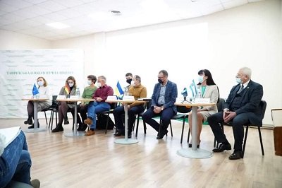 Лікарі Південного центру радіаційної терапії стажуватимуться у закордонних колег