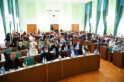 Щодо ситуації з торгівлею ліками в Каховській лікарні наразі ведеться досудове розслідування, - заступник голови Херсонської ОДА Микола Якименко