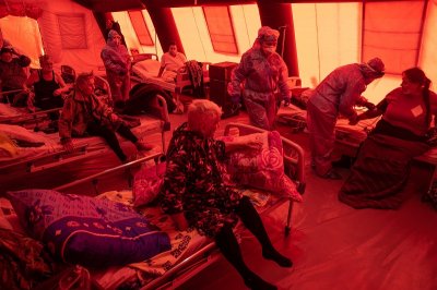 Мобільний госпіталь у Каховці для хворих на COVID-19. Фотозйомки UNICEF Ukraine