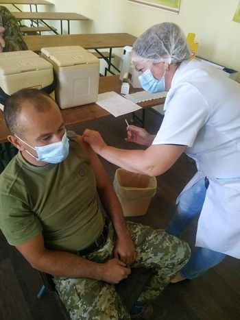 Контакти та адреси центрів/пунктів вакцинації на Херсонщині