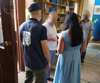 Перевищення ліміту на промисловий вилов риби зі збитками на 62 млн грн – на Херсонщині судитимуть керівника та заступника природного парку