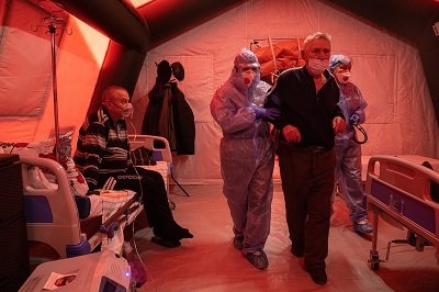 Мобільний госпіталь у Каховці для хворих на COVID-19. Фотозйомки UNICEF Ukraine