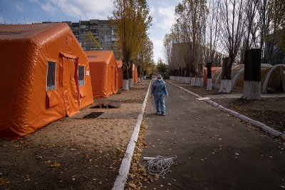 Мобільний госпіталь у Каховці для хворих на COVID-19. Фотозйомки UNICEF Ukraine