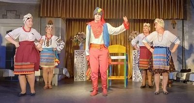 «Творчість без кордонів» - у херсонському театрі особливі артисти зірвали овації глядачів