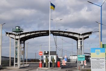 На КПВВ «Чонгар» прикордонники виявили у подорожуючих підроблені довідки про негативний результат ПЛР-тесту