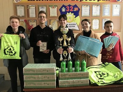 Учні херсонської школи № 32 вже півроку чекають на приміщення для Молодіжного екоцентру