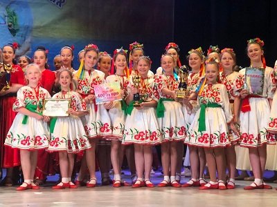 Танцювальний колектив з Каховки виграв 1000 євро на фестивалі «Світ у твоїх долонях»