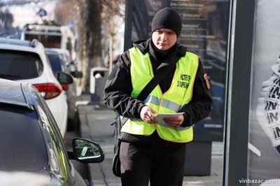 У Херсоні не можуть визначитися хто штрафуватиме водіїв за неправильну парковку