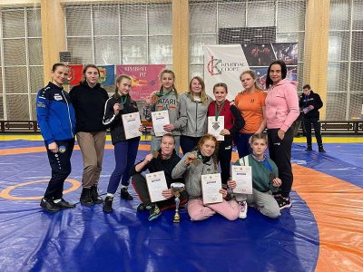 Херсонські борчині показали достойний результат на турнірі у Кривому Розі