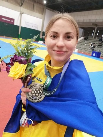 Спортсменка з Херсонщини виборола нагороду на Дефлімпійських Іграх