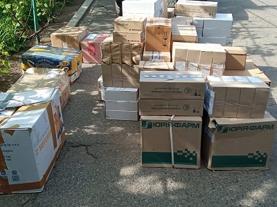 До Верхньорогачицької селищної ради привезли ліки та дитяче харчування