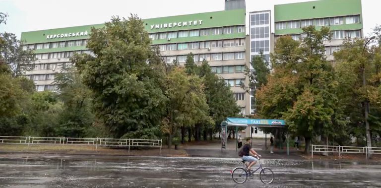 Окупанти створили на Херсонщині «систему вищої освіти» із закладів, існуючих лише на папері