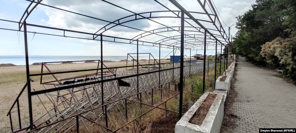 «Перлини» Херсонщини: курортний сезон у Скадовську та Генічеську – без туристів