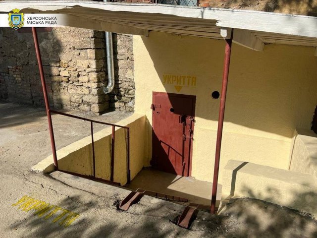 Начальник Херсонської МВА перевірив стан відремонтованих укриттів у декількох районах міста