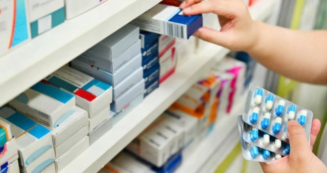 Росіяни на території окупованої Херсонщини продовжують «ліцензувати» аптеки