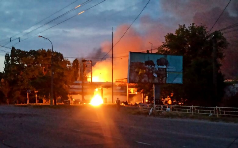 Наслідки чергової масованої атаки ворога на Херсонщину 02
