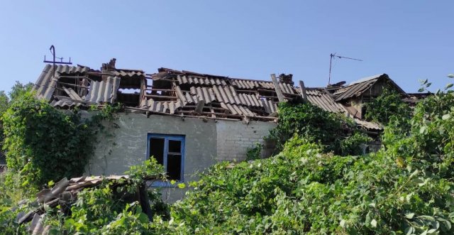 Поліція Херсонщини фіксує наслідки обстрілів російською армією об’єктів цивільної та критичної інфраструктури