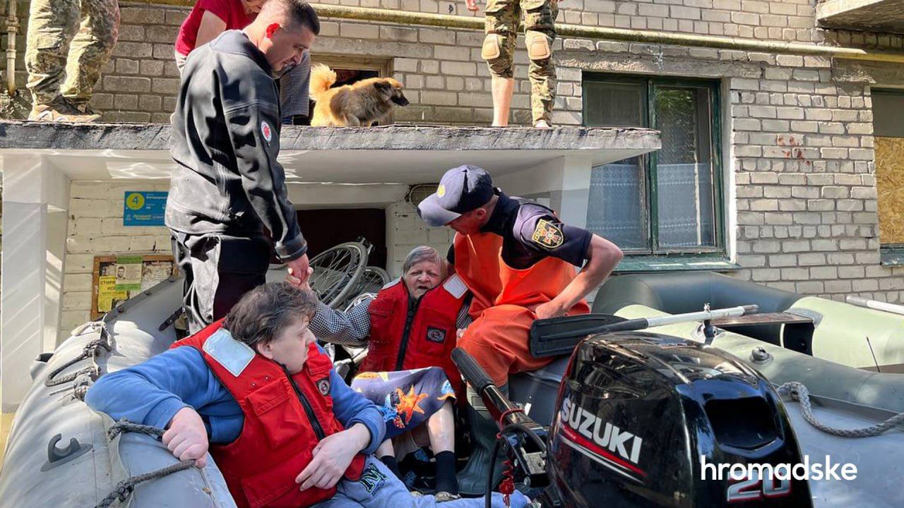 На Херсонщині евакуювали вже 1,7 тисячі людей