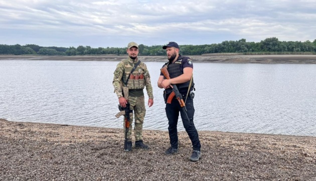 Поліція охороняє від «чорних археологів» місця обміління Каховського водосховища