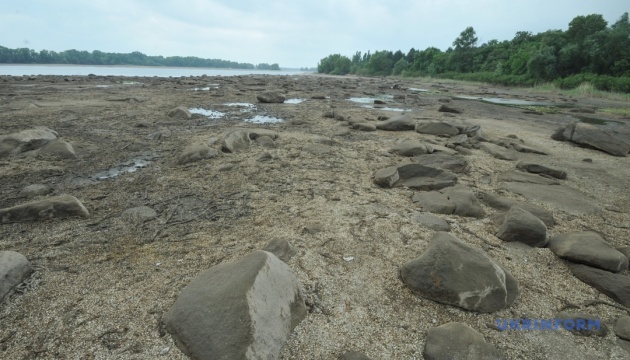Дніпро повертається у русло, в якому він був 70 років тому