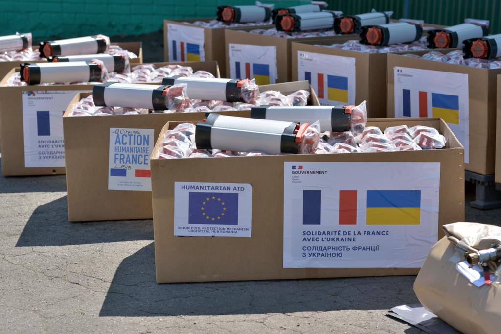 Рятувальники ДСНС отримують гумдопомогу від західних партнерів для ліквідації наслідків підриву Каховської ГЕС