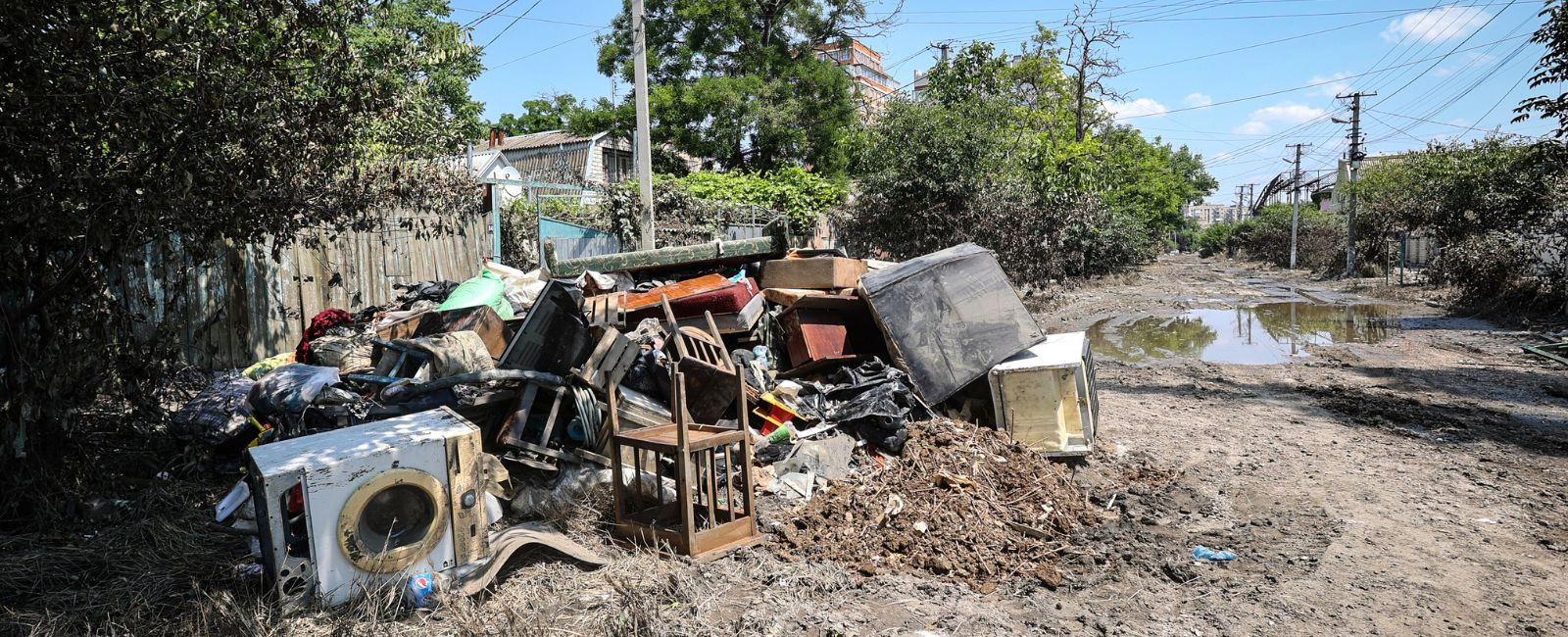 На вулиці Чайковського в Херсоні почали відкачувати вигрібні ями