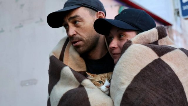 Людям довелося ночувати на дахах: окупанти кинули у біді десятки тисяч людей на Херсонщині