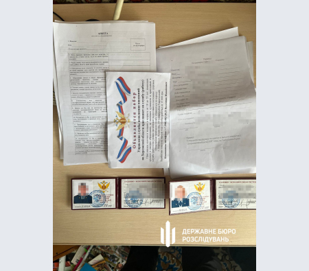 За матеріалами ДБР судитимуть подружжя зрадників, яке після деокупації Херсона спалило свої російські паспорти