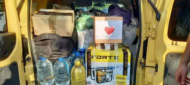 До Херсонщини продовжують направляти гуманітарну допомогу для подолання наслідків розливу Каховської ГЕС, - ОВА
