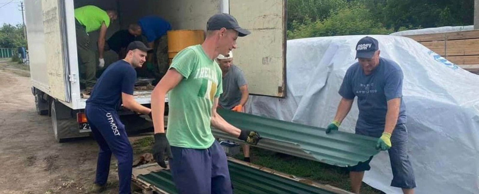 Пліч-о-пліч: фахівці з інших регіонів відбудували 168 осель на Херсонщині
