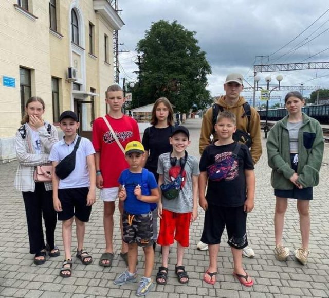 18 юних мешканців Каховського району вирушили на оздоровлення до Закарпаття