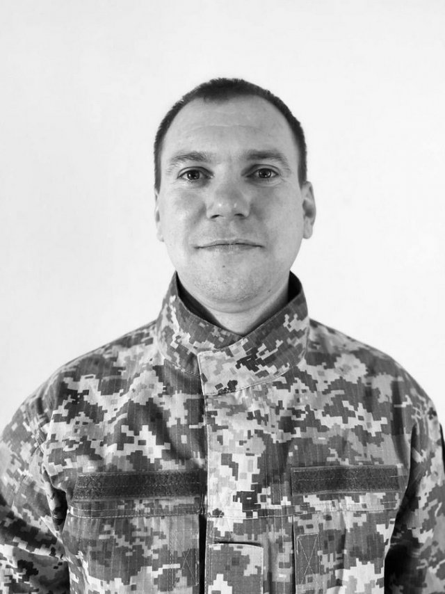 На Херсонщині провели в останню путь солдата Олександра Соху