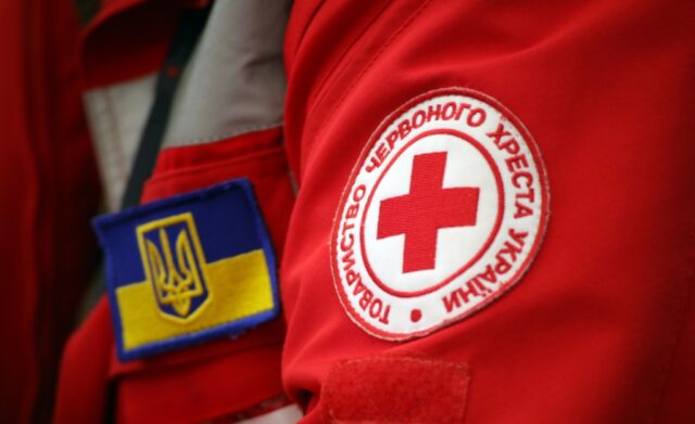 Грошова допомога: українці можуть отримати по 2500 грн від Червоного Хреста