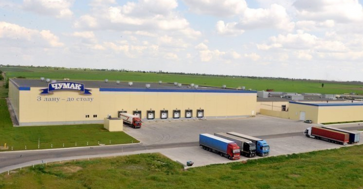 «Свіжовіджатий» томатний сік. У Криму продають крадену продукцію «Чумак» з окупованої Каховки