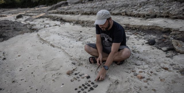 "Це безумство!": після підриву на Каховському водосховищі розпочалися пошуки стародавніх скарбів