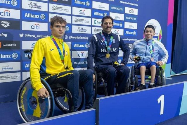 Херсонський спортсмен Андрій Драпкін здобув срібло на чемпіонаті світу з параплавання.