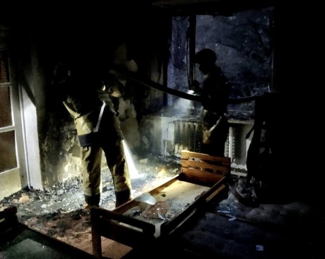 Сьогодні вночі противник наніс удар по одному з навчальних закладів Херсона, - ДСНС