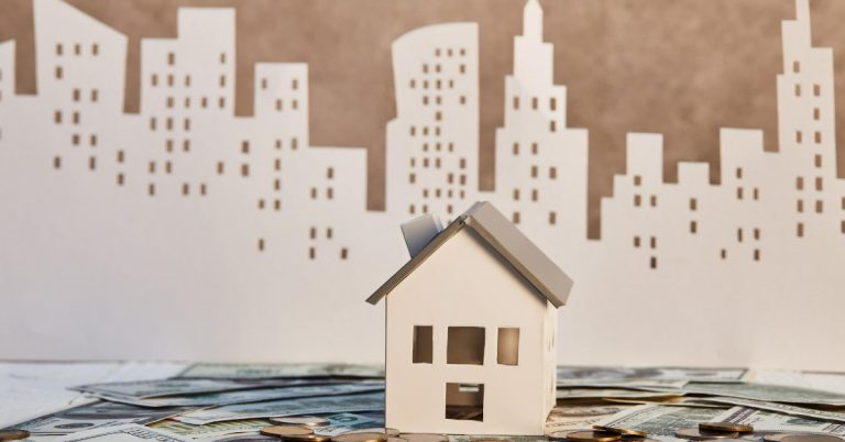 В Криму окупанти оплатили херсонцям лише третину житлових сертифікатів