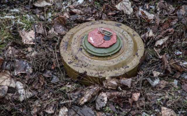 На міні в Херсонській області підірвалися двоє російських військових, один з них загинув – ЗМІ