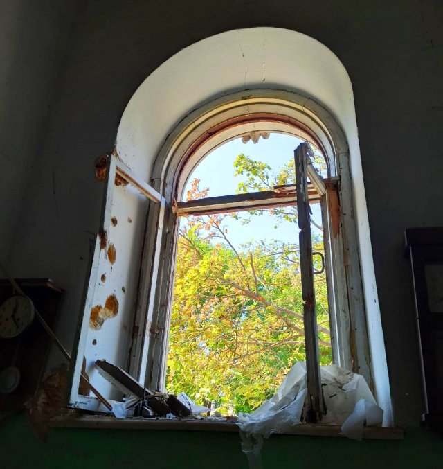 Поліція фіксує наслідки обстрілів ворогом житлових кварталів на Херсонщині: один загиблий та двоє поранених